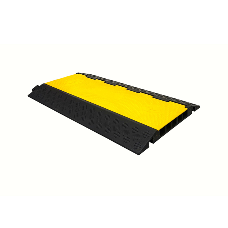 Capacitate de susținere mare, bază din cauciuc, capac clapetă din PVC, 5 canale de protecție pentru cabluri pentru utilizare grea