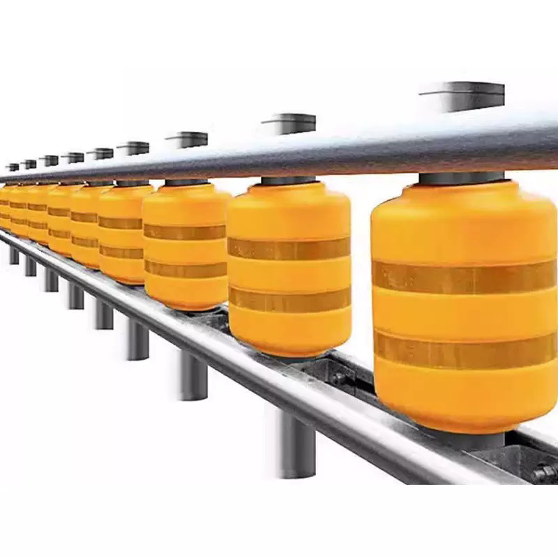 Barieră cu role de autostradă care absoarbe energie pentru curbe ascuțite