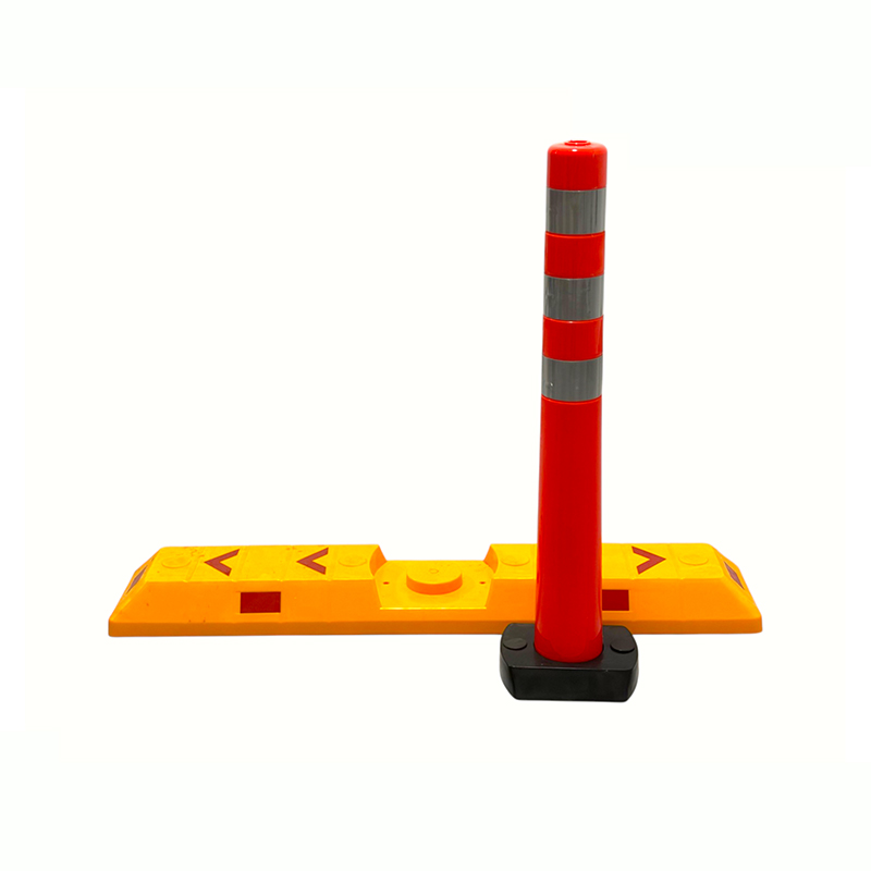 Stâlp de delimitare flexibil modular cu bordură de separare a benzii de circulație Stâlp de delimitare flexibil modular cu bordură de separare a benzii de circulație
