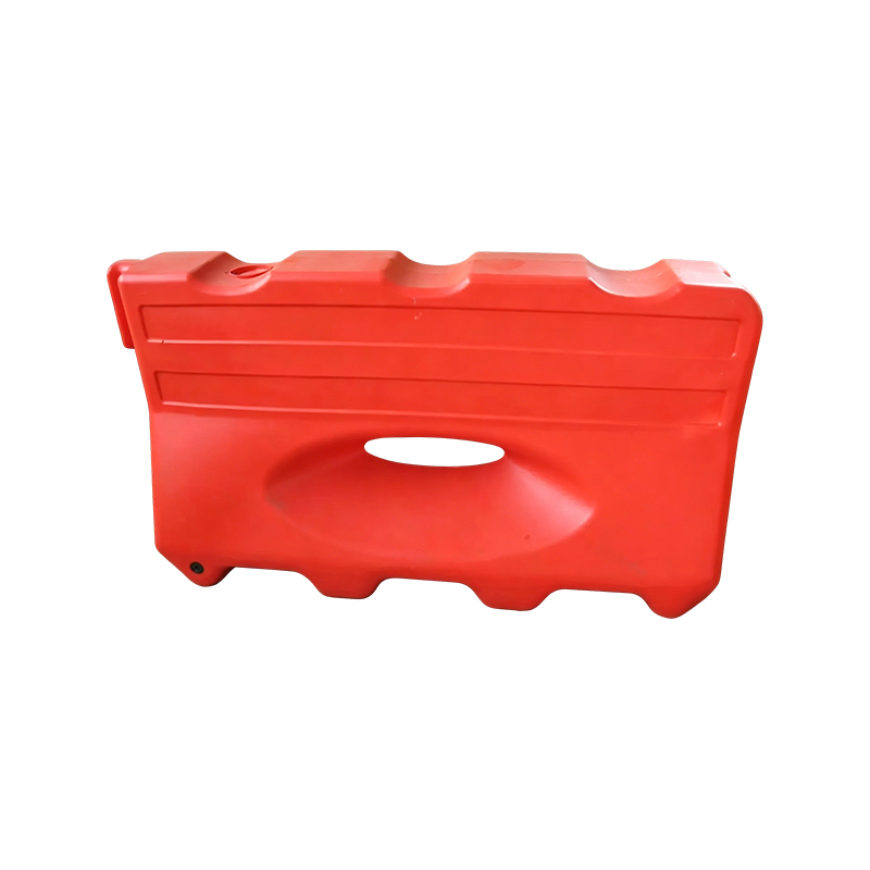 Barieră de trafic din plastic umplută cu apă pentru siguranță rutieră